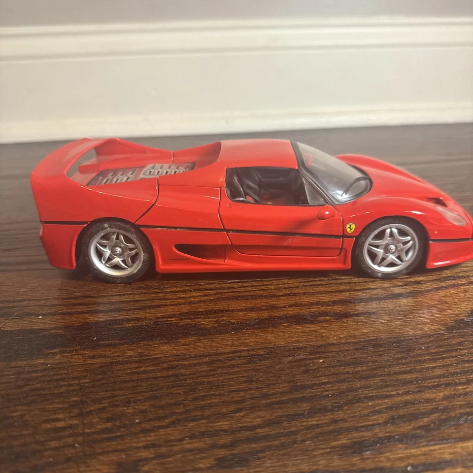 Maisto Ferrari F50 Roadster Red 1:18 & Ferrari 348 Ts 1:24 Scale Die Cast Metal - Image 3 of 4