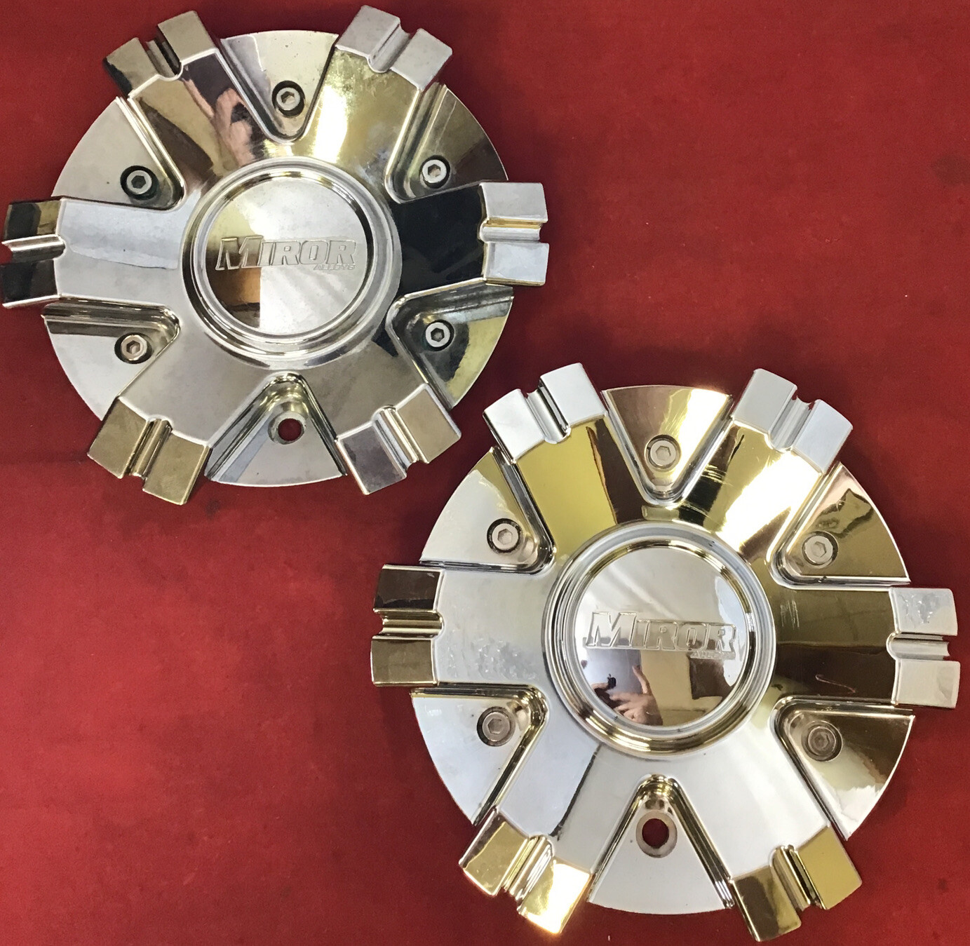 TWO USED MIROR CUSTOM WHEELS CENTER CAP CAP-577L202  CHROME ABS 9951-52