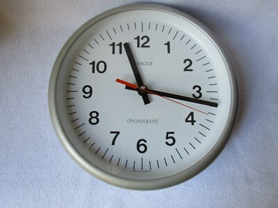 Kienzle chronoquarz große Wanduhr Uhr rund 28x6cm made in Germany Design TOP!