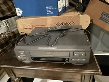 JVC HI-SPEC DRIVE Model: HR-J21OU VHS VCR!