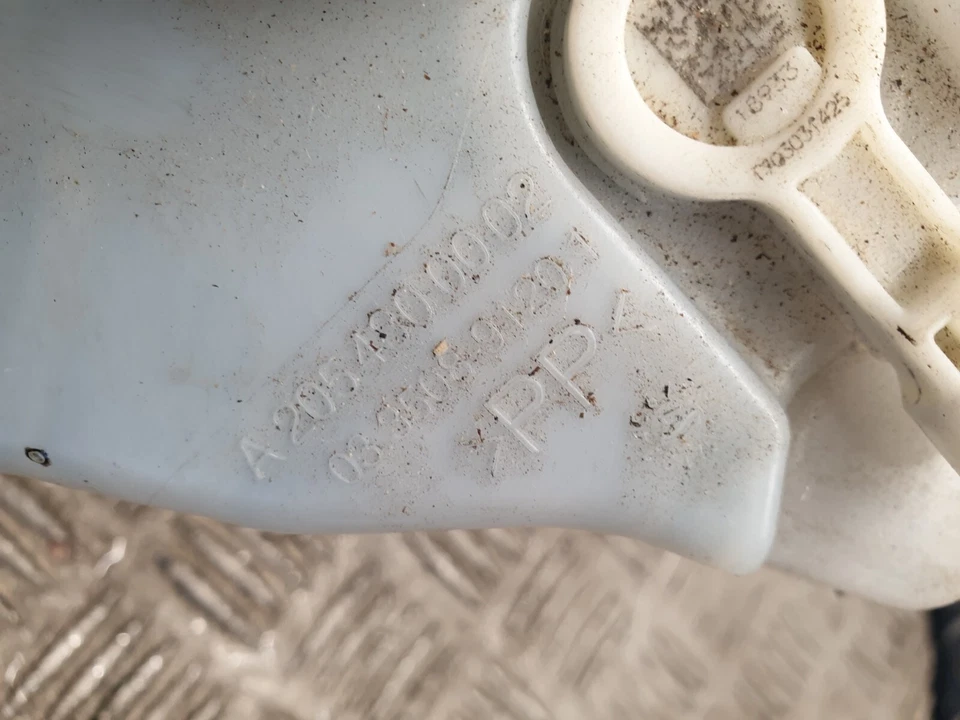 Cilindro maestro de freno Mercedes C220 A2054800002 AMG PREMIUM PLUS W205 2017 Foto 4 de 4