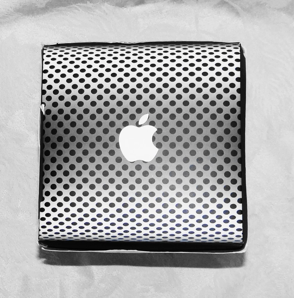 Apple - iSight Web Camera Model:M8817LL/C - Image 2 of 4