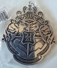 Harry Potter   Hogwarts Crest - Metal Keychain / Keyring