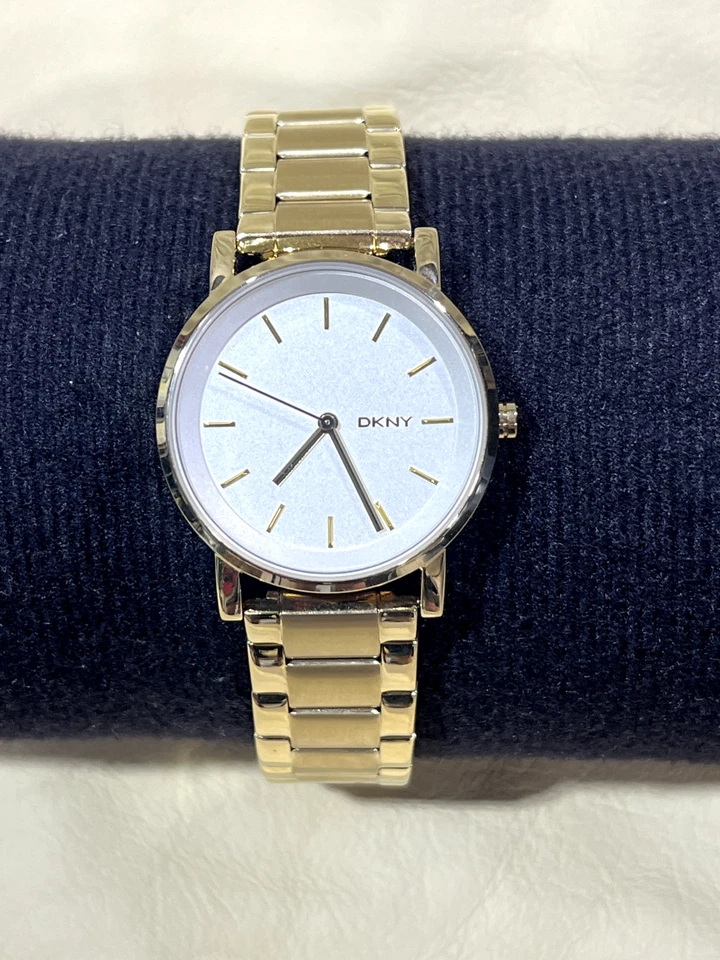 STUNNING Ladies DKNY Gold SOHO NY 2343 dress watch - image 2 of 4
