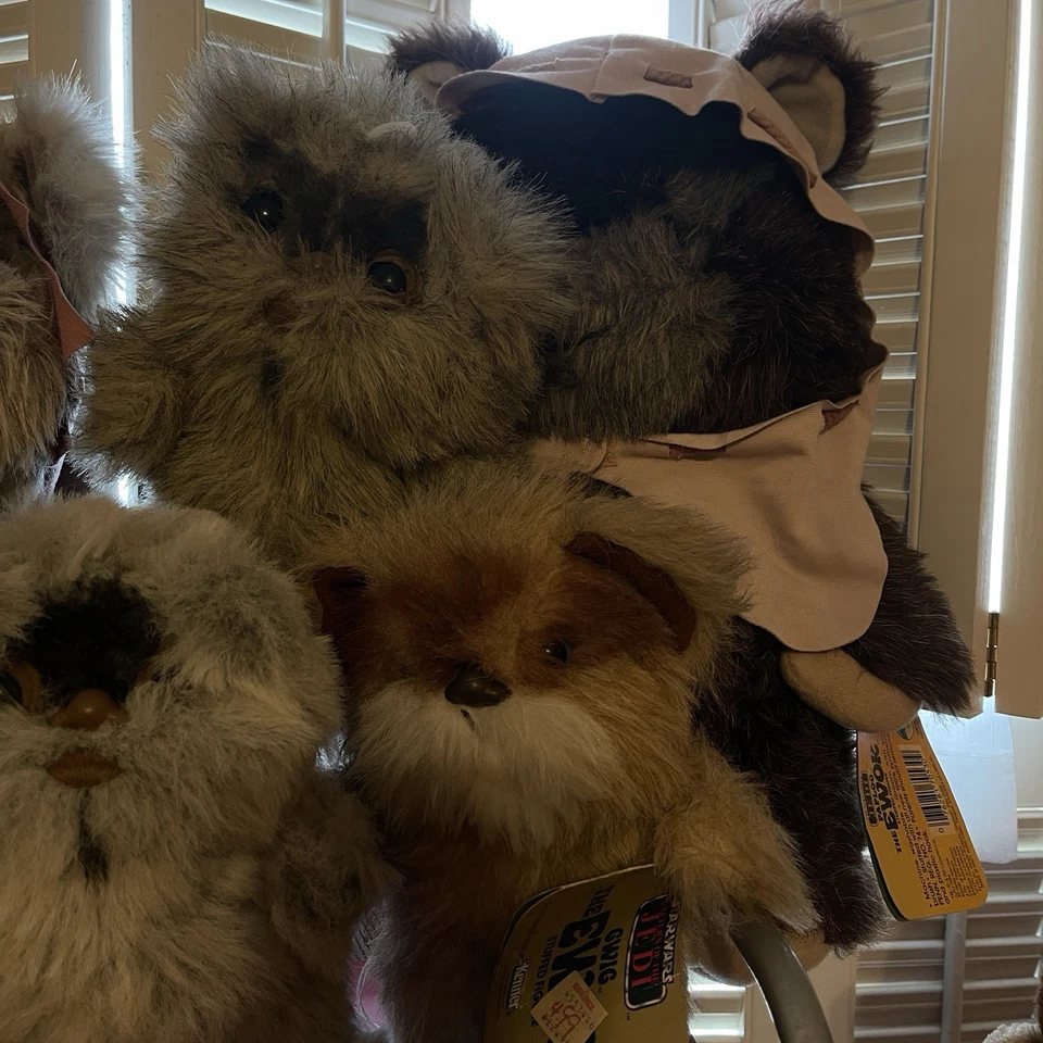 Juguete de peluche Kenner 1983 15" Star Wars Wicket The Ewok El Retorno del Jedi Foto 4 de 4