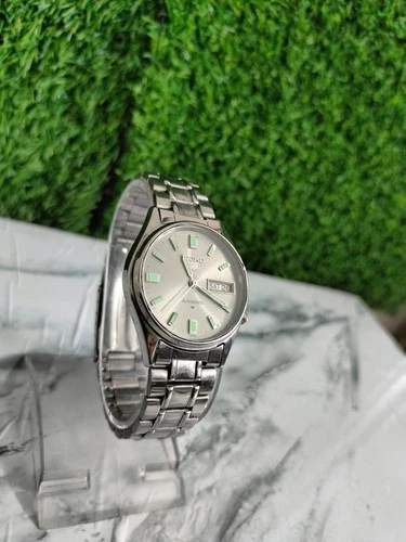 Seiko 5 Automatic 7009-3047 Day/Date Vintage Men's Watch