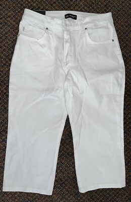 LEE RELAXED FIT WOMEN WHITE CAPRI MID-RISE 6M NWT (B27)