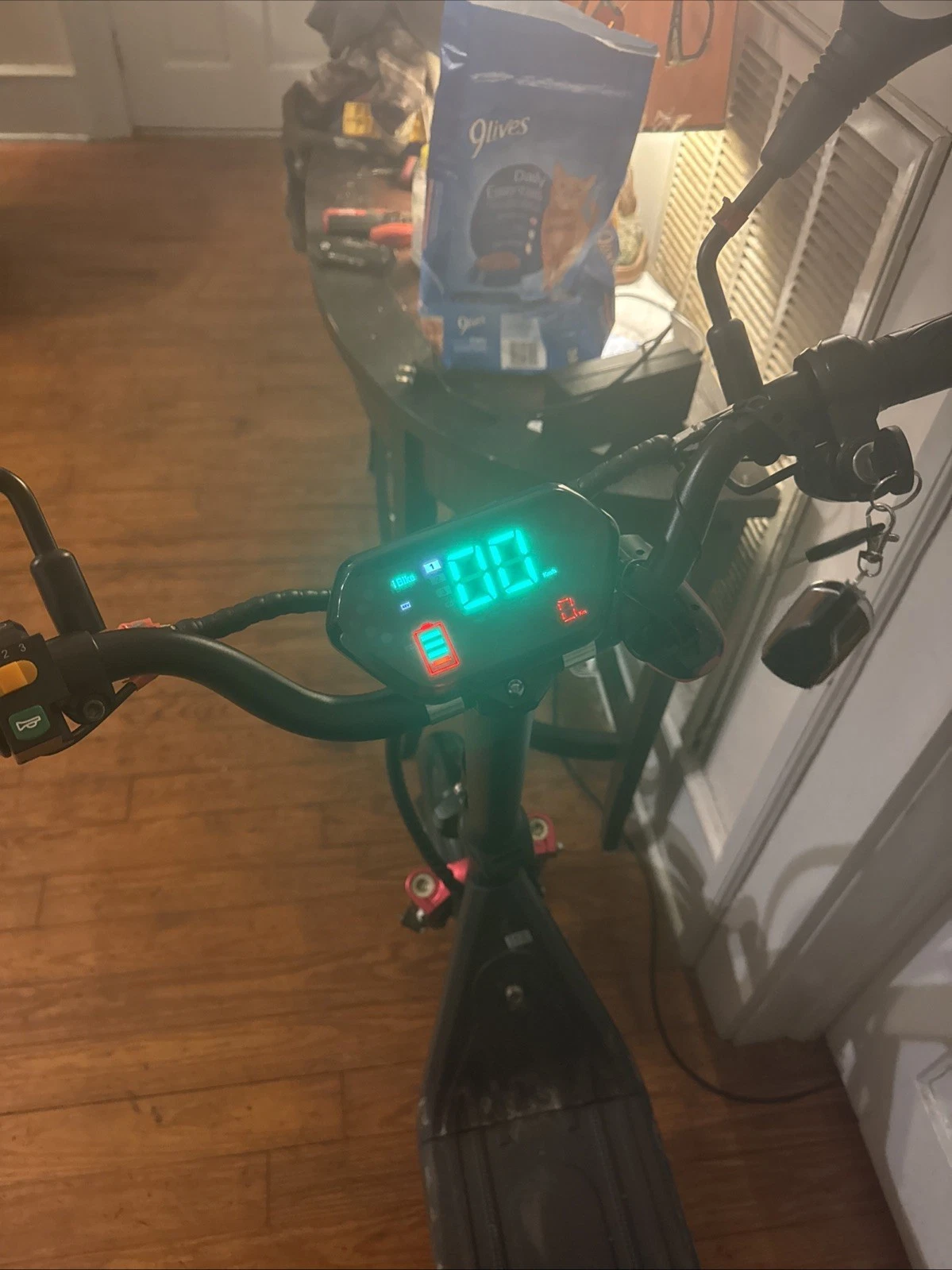 Scooter With Two Seats Runs Very Well Charge Will Hold For 30 Miles