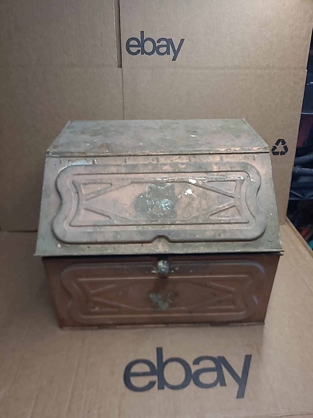Vintage Metal Breadbox
Opens in a new window or tab
