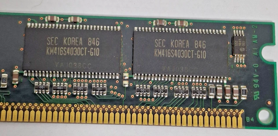 Samsung KMM366S424CTL-G0 32MB Desktop RAM Memory 100MHz PC100 non-ECC CL2 3.3V - Image 3 of 4