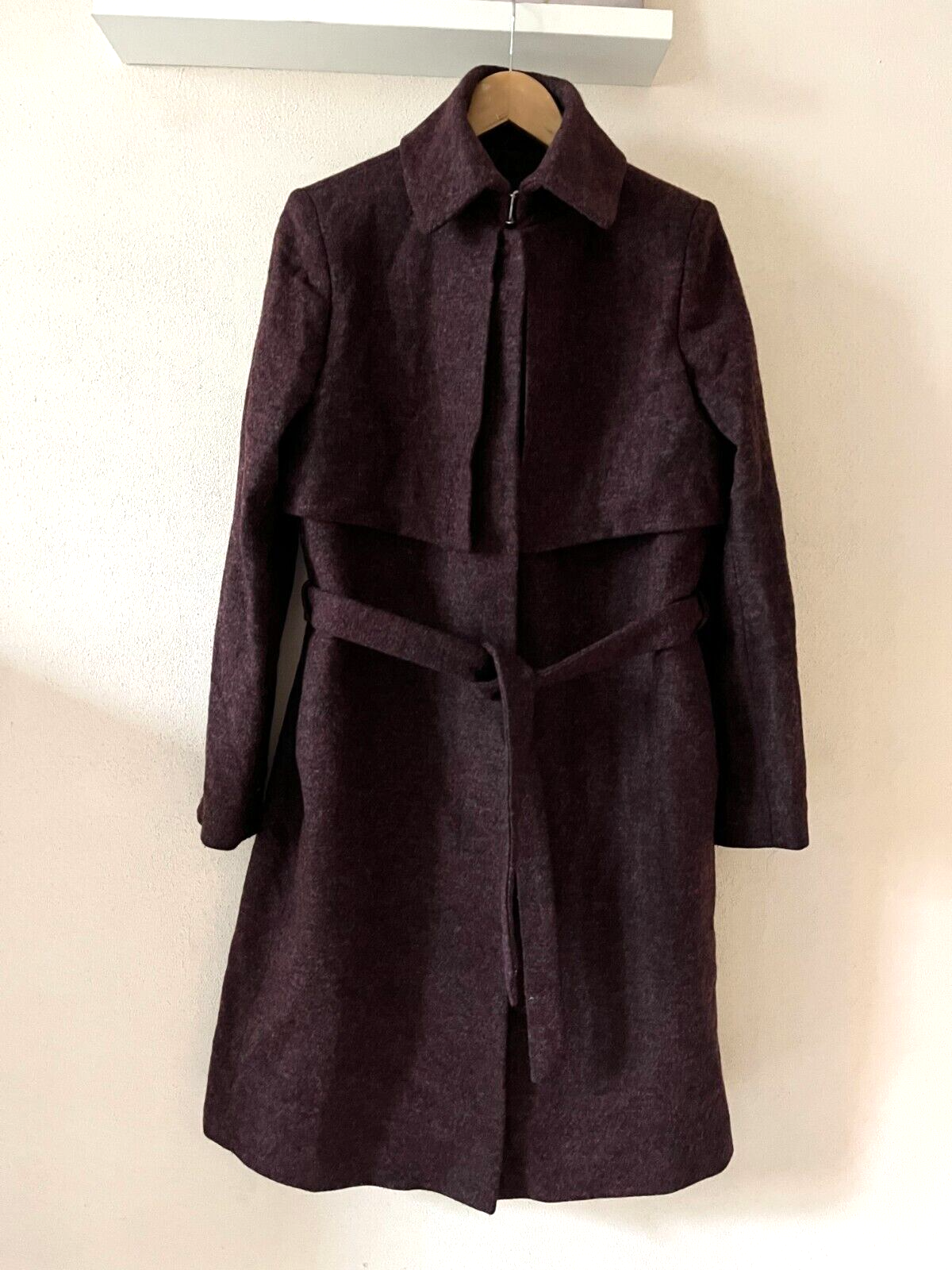 ALTRA &Altre storie Cappotto di lana con cintura marrone con tonalità bordeaux Taglia US8 EU38