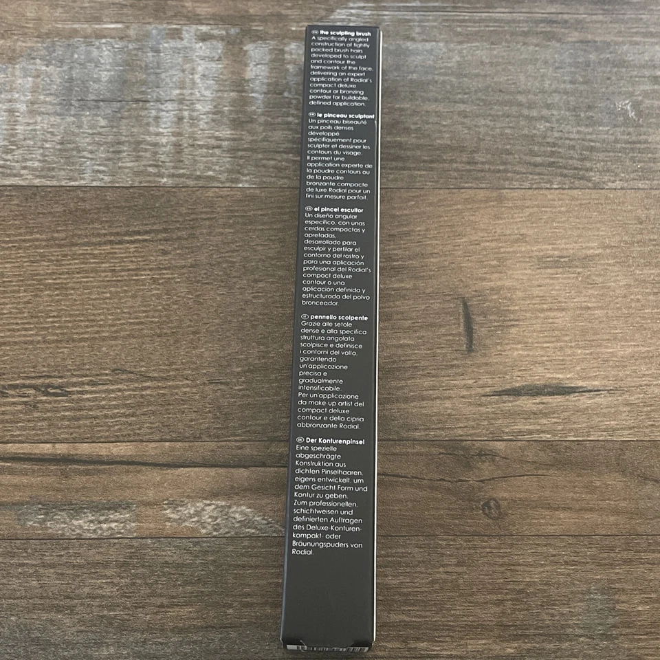 Nuevo Rodial The Multi Blend Brush #04 Cerdas Sintéticas Suaves Esculpido Define Rubor Foto 2 de 4