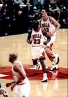 LD428 ORIGINAL 3.5"x5" PHOTO MICHAEL JORDAN #23 CHICAGO BULLS 1998 NBA CHAMPIONS — photo 1