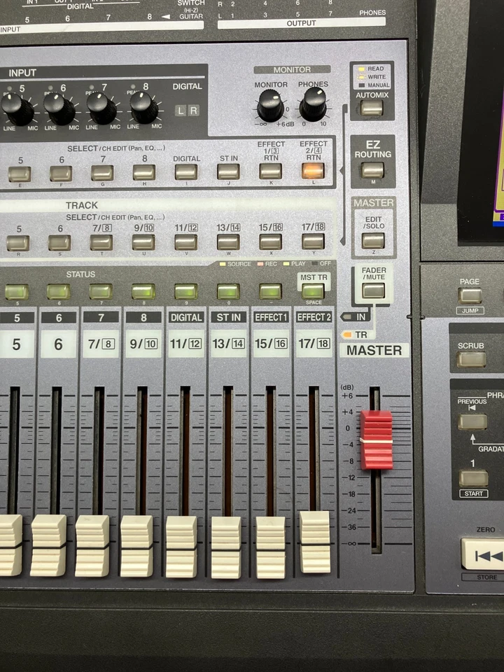 Roland VS-1880 24-bit Digital Studio Workstation 2001 w/Case Working AO84481 - Image 3 of 4