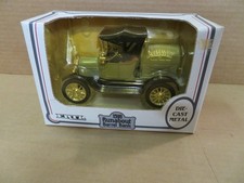 ERTL Agway 1918 Ford Runabout 1/25 Scale Barrel Truck Bank Die Cast Metal