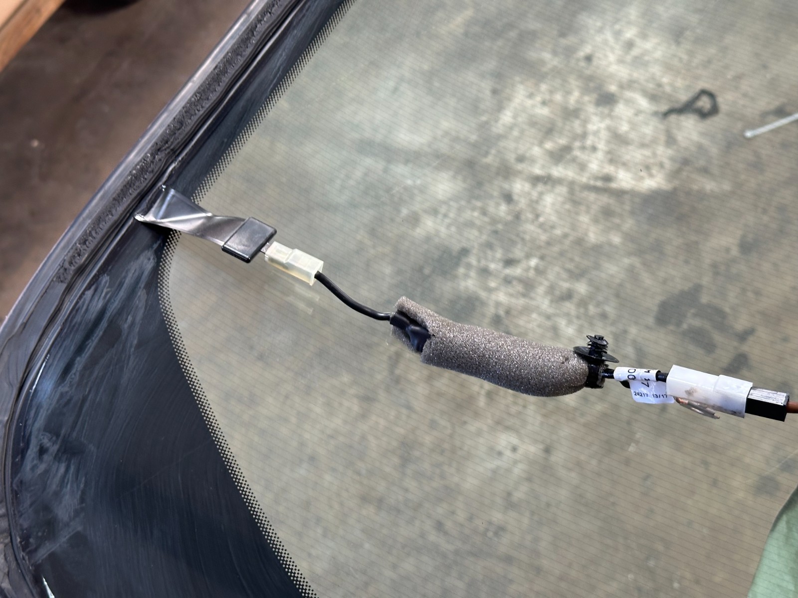 14-20 MASERATI GHIBLI - REAR BACK WINDOW GLASS OEM
