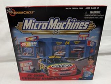 1999 Micro Machines Jeff Gordon 24 Performance Headquarters NASCAR Playset