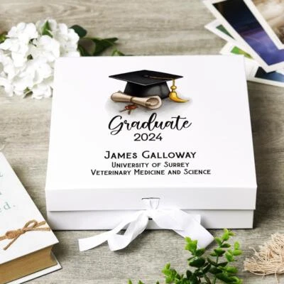 UKGIFTSTOREONLINE Personalised Graduation Box Keepsake Memories Gift With Hat and Scroll UV-1424