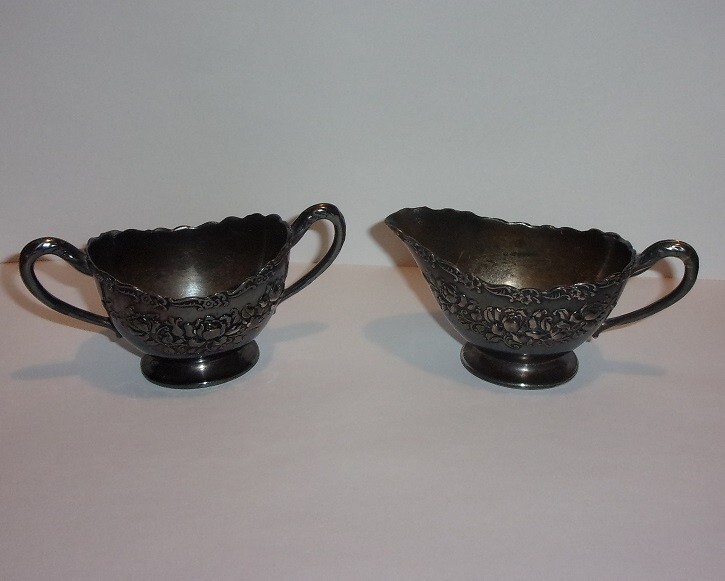 Made in Japan Decorative Floral Metal Cream & Sugar Set