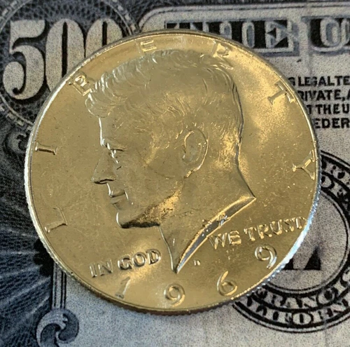 1969 D Kennedy Half Dollar.   40% SILVER - UNCIRCULATED - Combined Shipping.