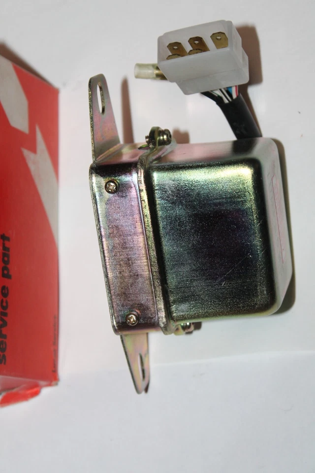 CHEVROLET LUV ГРУЗОВИК 1972-1975 LUCAS СДЕЛАНО В ЯПОНИИ РЕГУЛЯТОР НАПРЯЖЕНИЯ HITACHI - Изображение 4 из 4