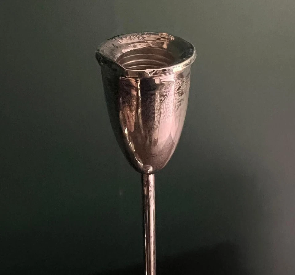 Juego de 3 candelabros cónicos modernos enchapados en plata de mediados de siglo elegantes Foto 3 de 4