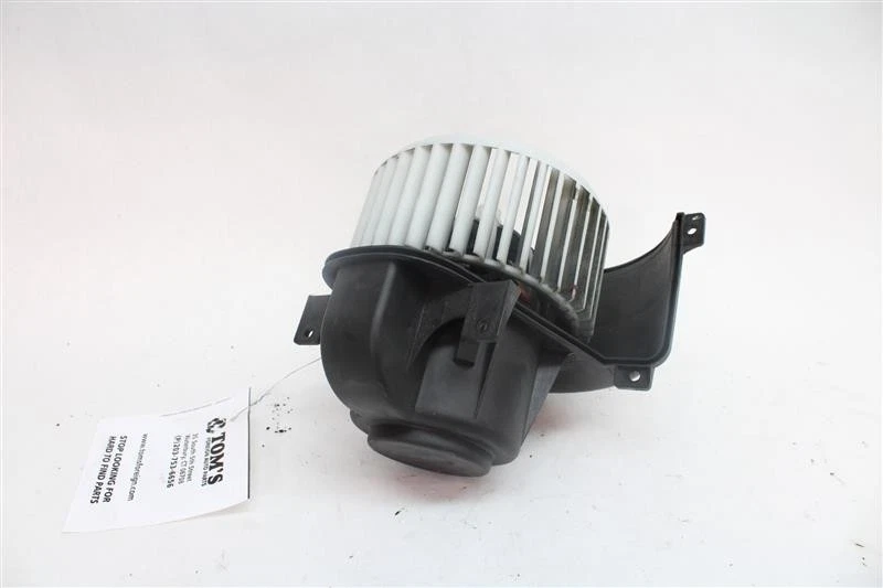 Used Front HVAC Blower Motor fits: 2005 Porsche CAYENNE front Front Grade A Foto 2 de 4