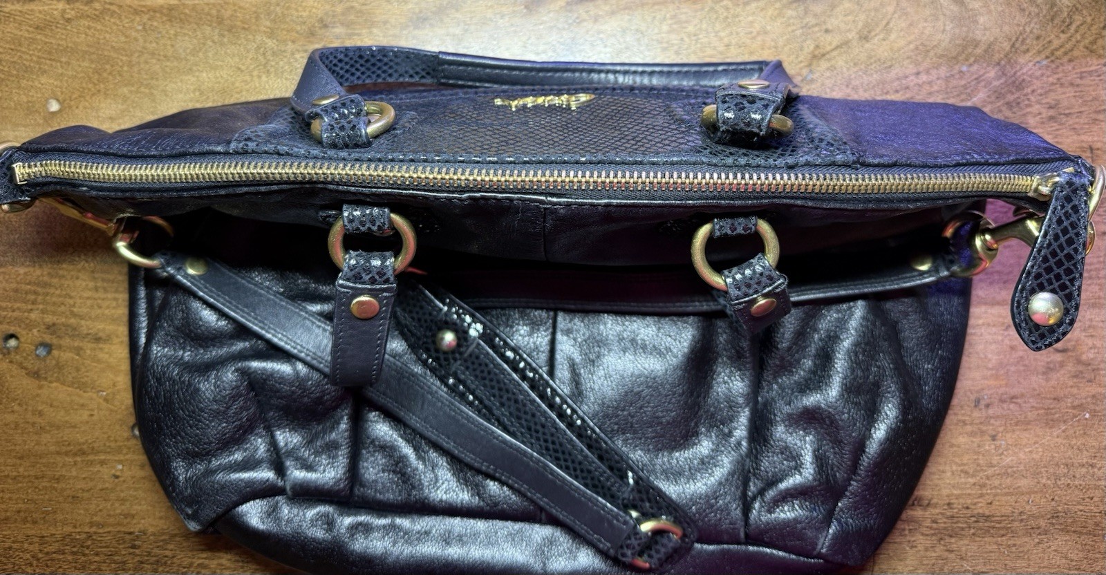 Vintage Coach Black Shoulder Bag with Gold Hardware and Textured Accent thumbnail 4