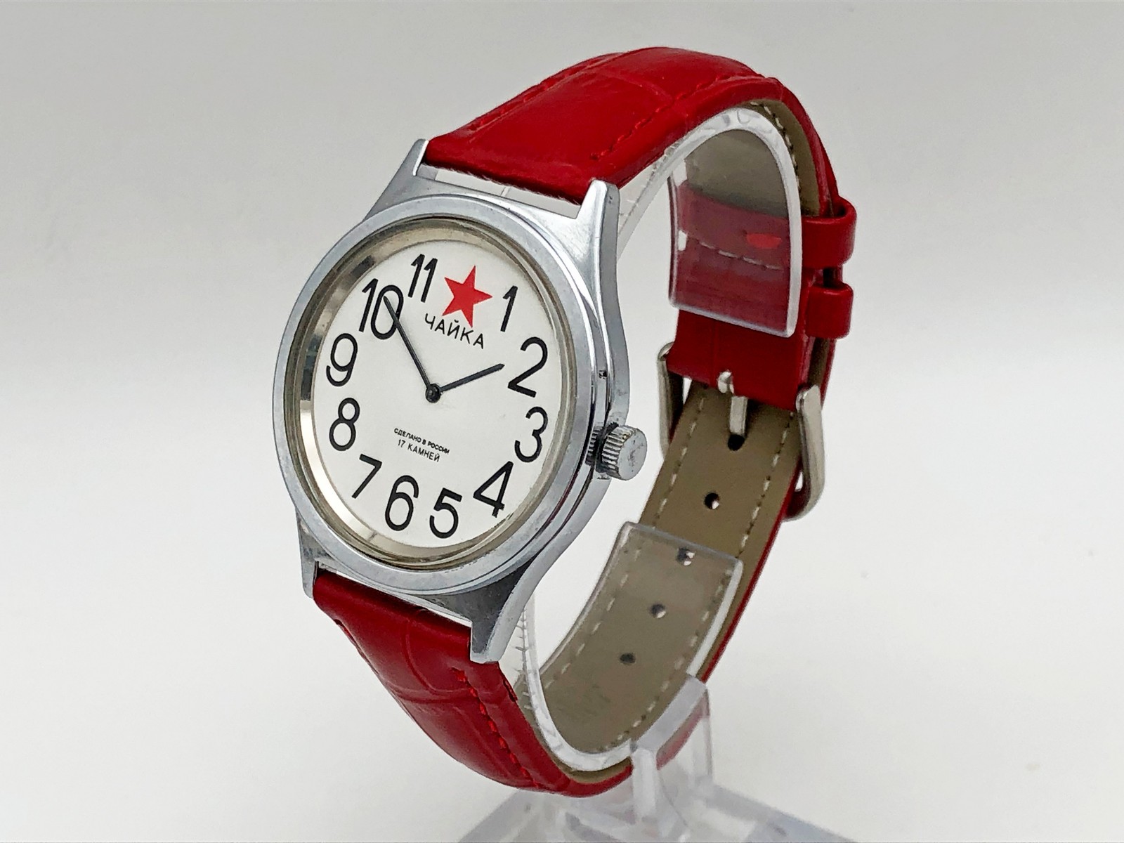 Chayka Red Star USSR Vintage Mechanical Wristwatch 17 Jewels Serviced