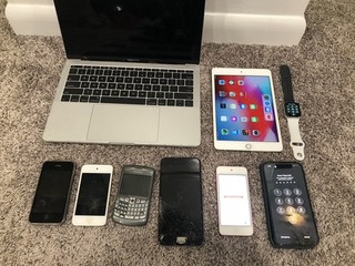 Apple Lot Of 9 For Parts iPad Ipod iPhone