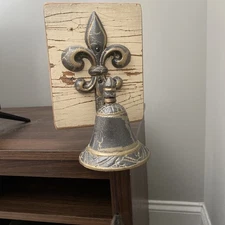 Old Cast Iron Dinner Bell Entry Door Wall Hanging Gate Rustic Decor 10”