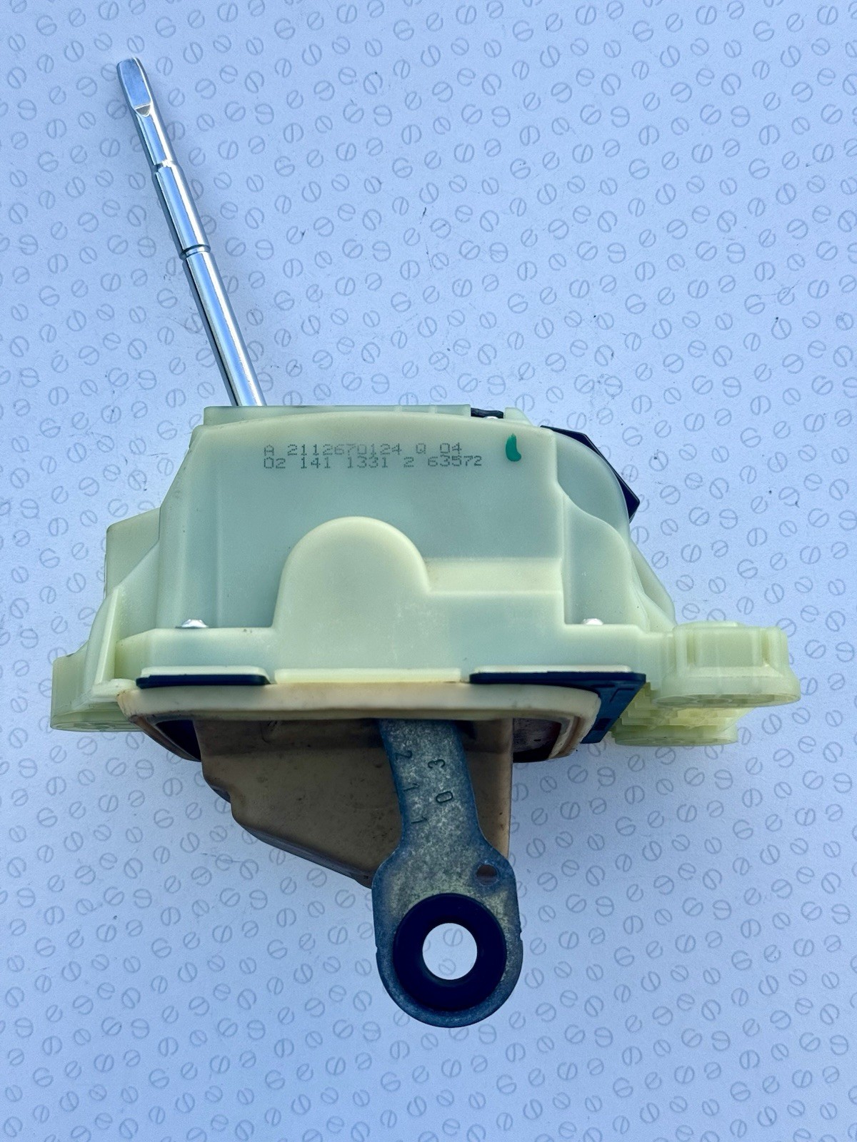 MERCEDES BENZ E-CLASS W211 AUTOMATIC GEAR SELECTOR SHIFTER (A2112670124)