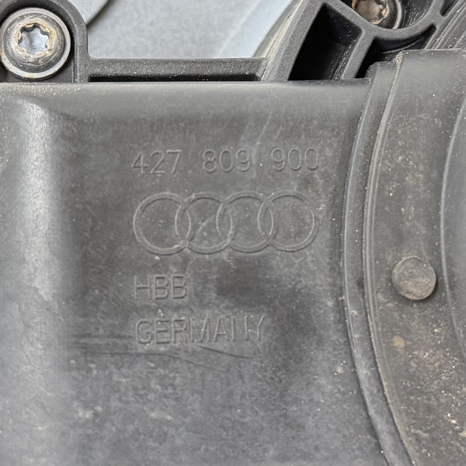 Audi R8 2012-2015 Rear Right Upper Quarter panel