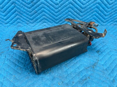 Toyota Land Cruiser LX470 Charcoal Vapor Canister 77740-60440 2003