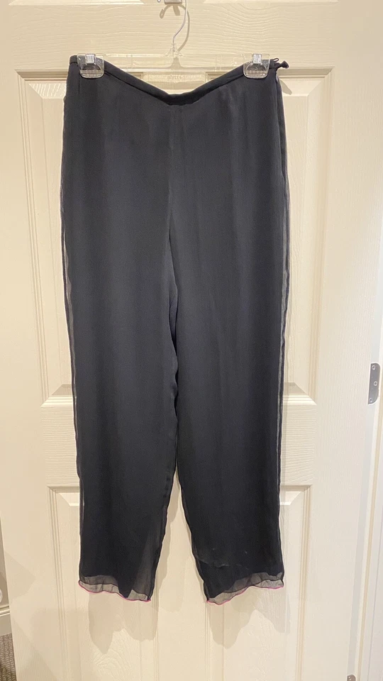 NWT FABULOUS 100% SILK PANTS WITH PINK PIPING ON HEM. PETITE 10. 