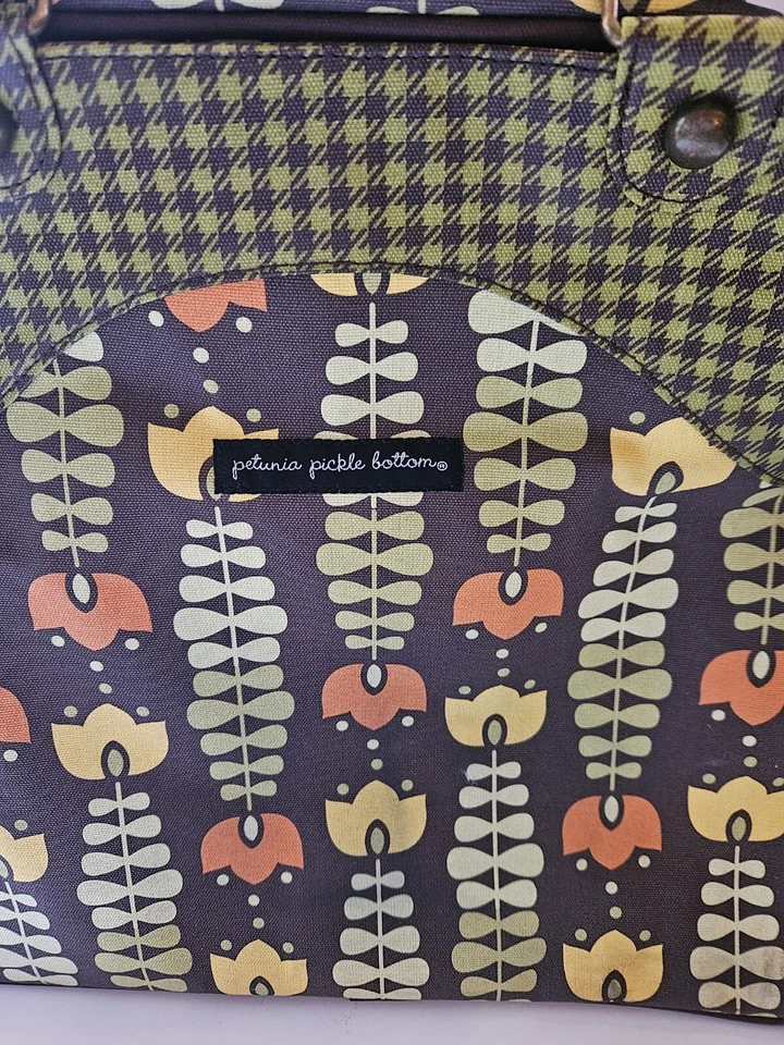 Petunia Pickle Bottom Sashay Satchel Diaper Bag Adoring Autumn EUC - Image 2 of 4