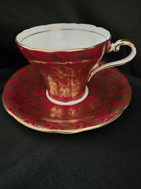 Aynsley Deep Red  Burgundy Corset Tea Cup & Saucer Gold CHINTZ made in England