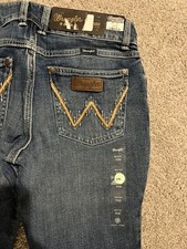 Wrangler  Ladies Retro Mae Mid Rise Medium Wash Bootcut Jeans 5x30