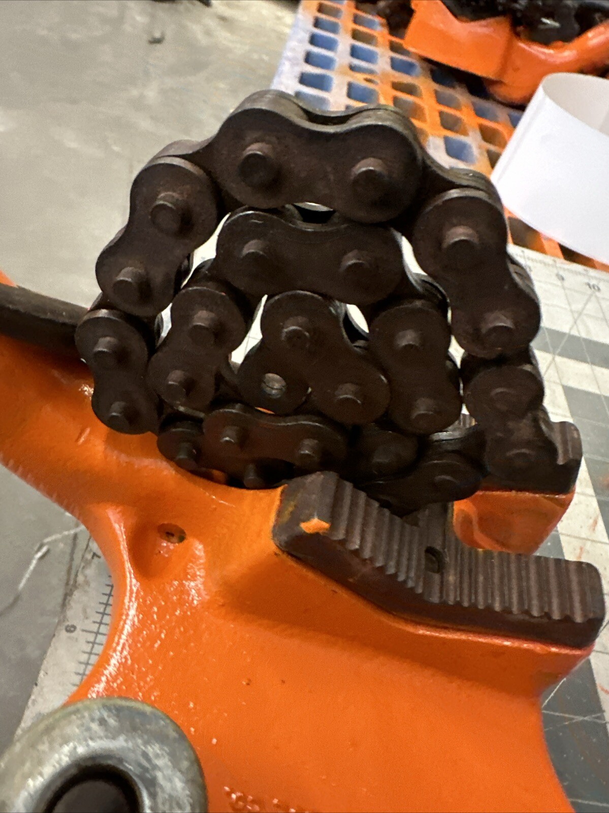 RIDGID BC-410 TOP SCREW BENCH CHAIN VICE 1/8”- 4 INCH (bb3