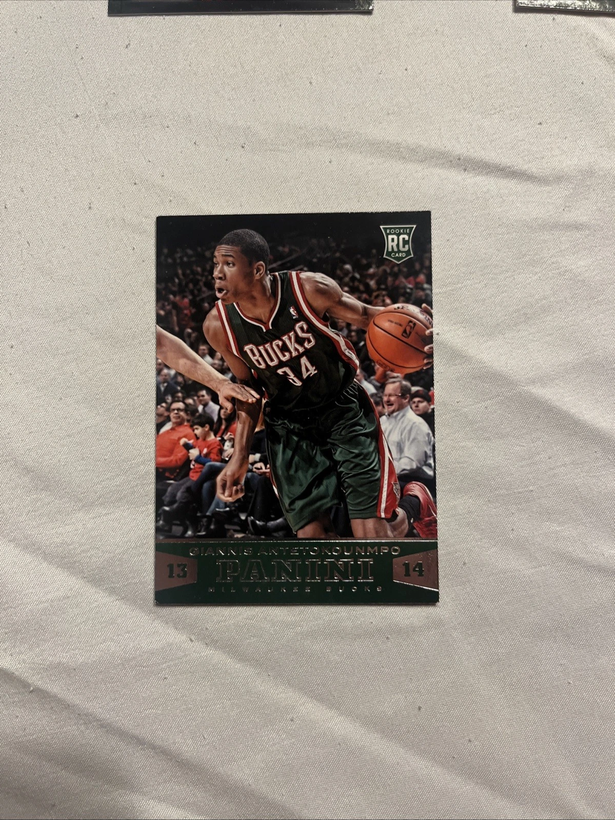 Giannis Antetokounmpo trading card