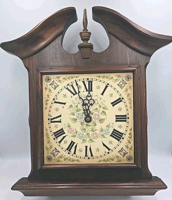 Vintage New England Clock Farmington Connecticut USA Quartz Battery Works Roman