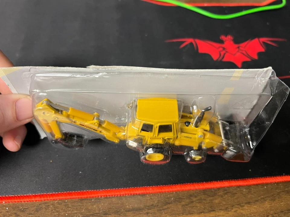 Ertl, 2339/885, 1:64 Diecast Ford Tractor Loader Backhoe. Sealed in box. - Image 3 of 3