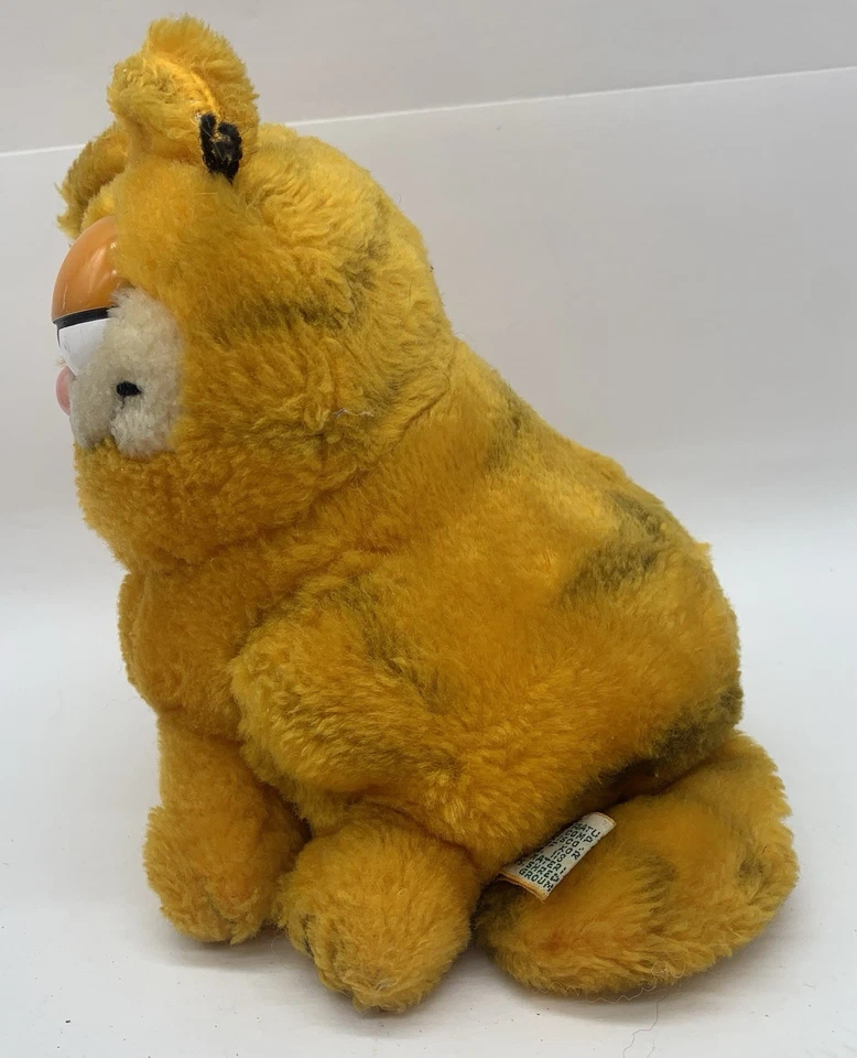 Vintage Dakin Garfield Sitting Cat 1981 Plush Stuffed Animal 8” Cartoon - Image 4 of 4
