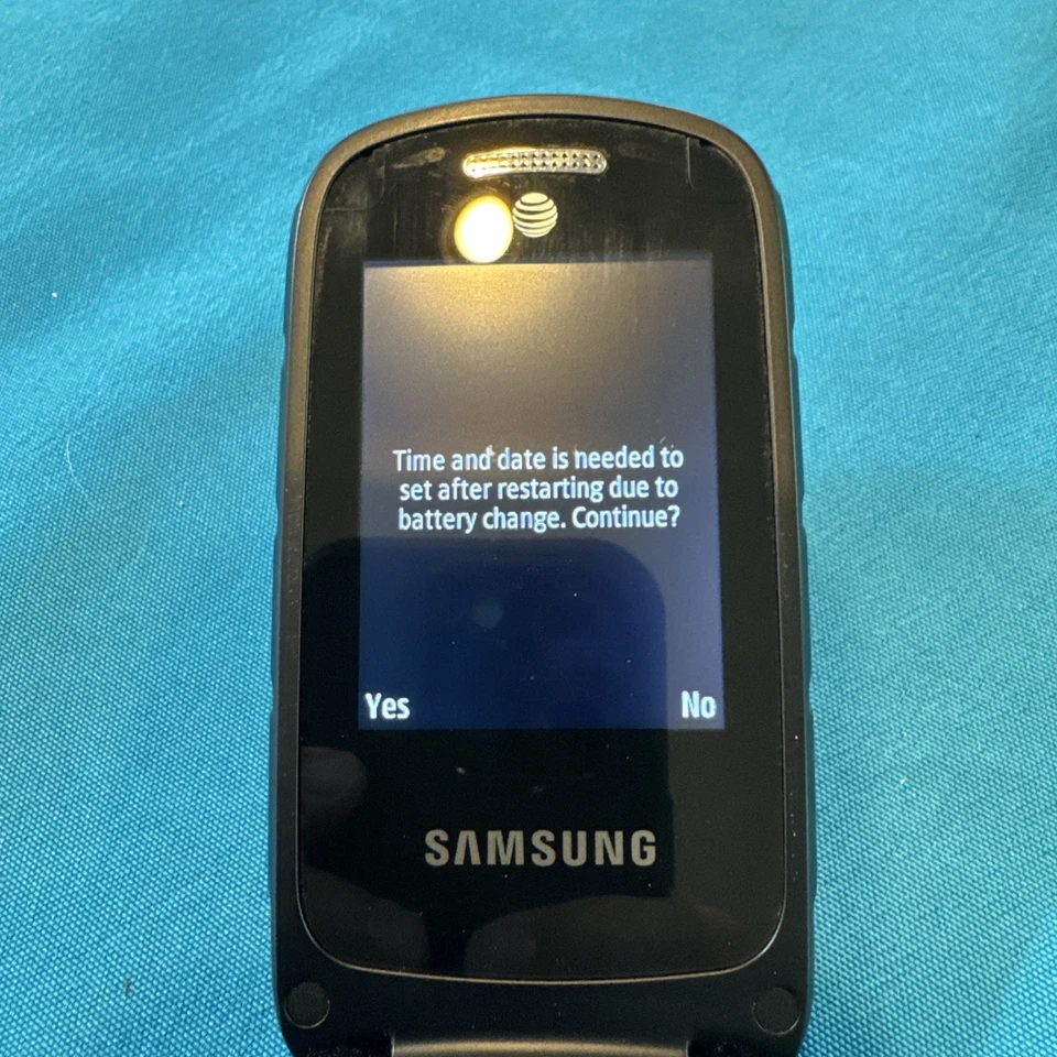 Teléfono móvil plegable Samsung Rugby 4 SM-B780A AT&T 3G reproductor de Mp3 Bluetooth 3MP Foto 3 de 4