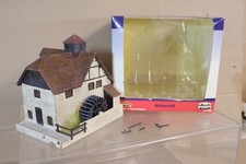 BACHMANN SCENECRAFT 44-051 COUNTRY WATER MILL for MODEL RAILWAY LAYOUT op