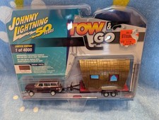 JEEP WAGONEER 1:64 METTALIC POLY RED ON TAN LHD INTERIOR,HOUSE TINY TRAILER new