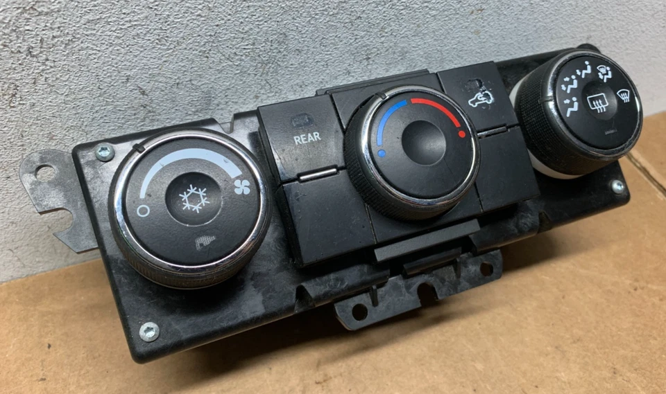 GMC Acadia 2013 2014 2015 2016 tablero interior calefacción aire acondicionado control climático 22969801 Foto 3 de 4