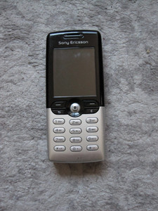 Sony Ericsson Cell Phone T616