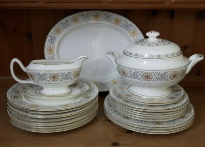 Coalport Spanish Lace Bone China Geschirr - einzeln verkauft - Vintage