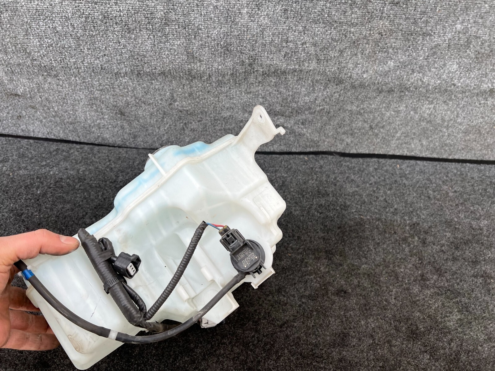 LEXUS 1416 IS200T WINDSHIELD WIPER WASHER TANK RESERVOIR BOTTLE OEM eBay